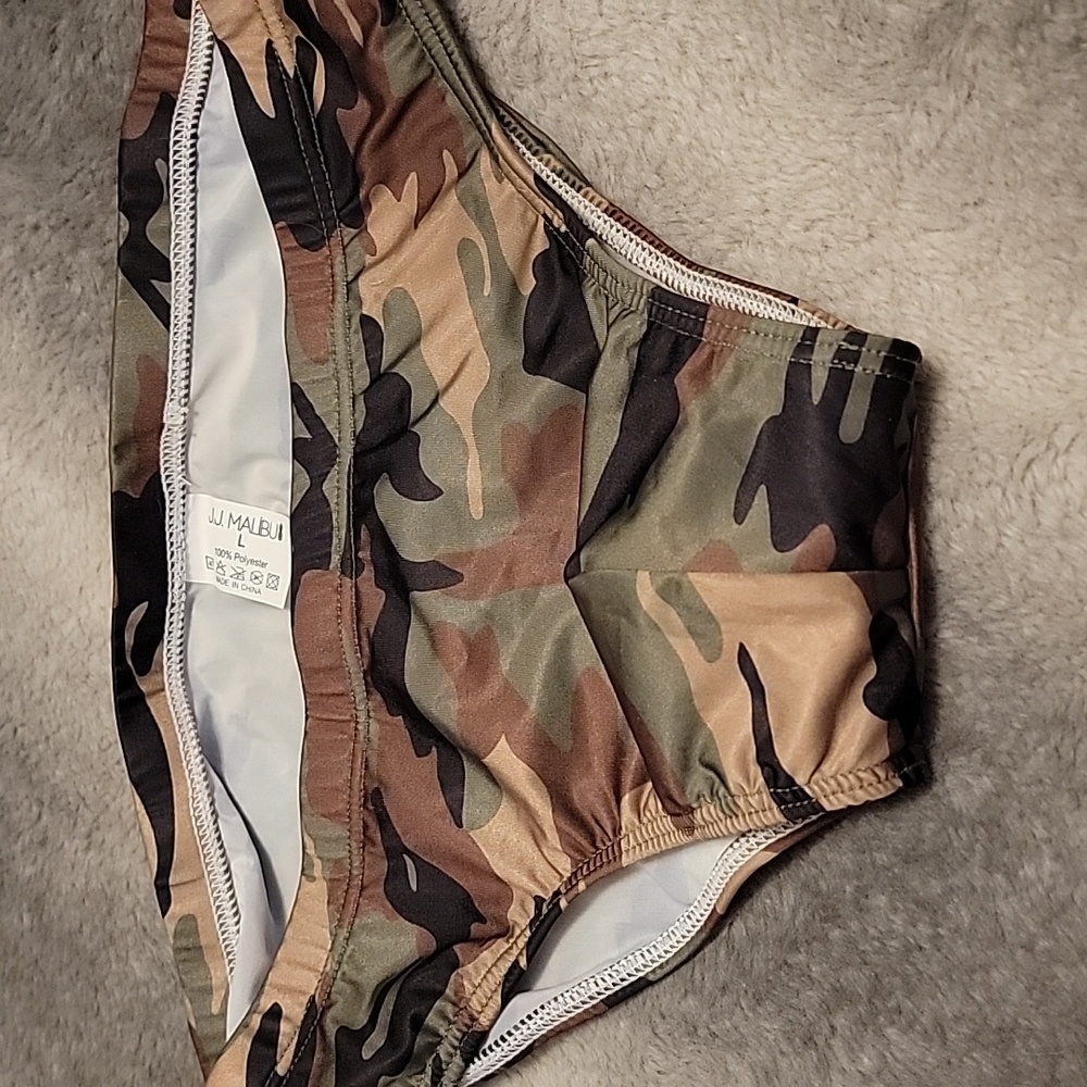 J.J. Malibu large Camo Army Briefs